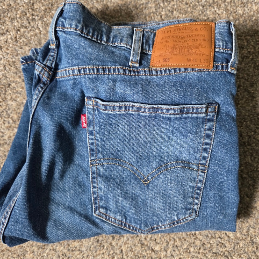 Levis 505 Regular Fit Straight Leg Jeans Mens 40x30 Medium Wash Blue 00505-2825